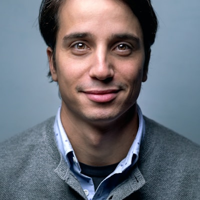 Riley Park, Social Media Monetization Editor