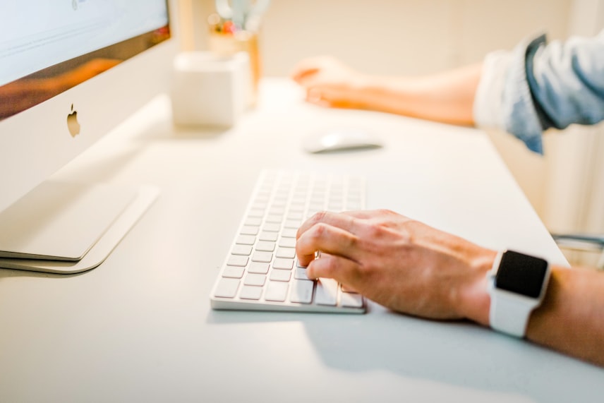 Virtual Store Platform Comparison: Earn Money Online Without Investment — Information Arbitrage & Digital Products guide cover