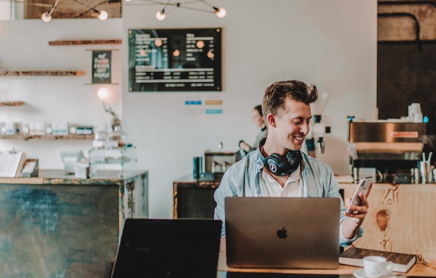Douyin Hot-List Relay: Side Hustle Social Media Without Random Trends — Social Media Monetization (RED & Douyin) guide cover
