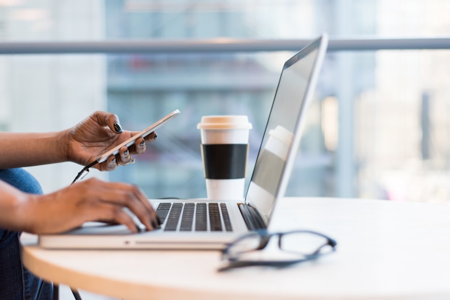 AI Short-Video Shop Cell: Side Hustle Ecommerce Without a Warehouse — E-commerce & Dropshipping guide cover